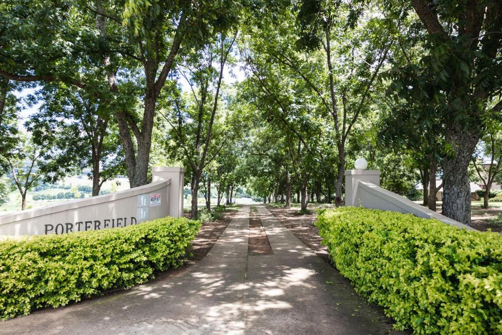 Porterfield Guest House, Champagne Valley 外观 照片